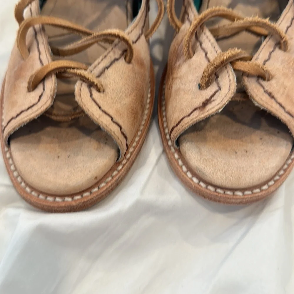 NWT  Freebird Peace lace up shoes - Picture 7 of 12